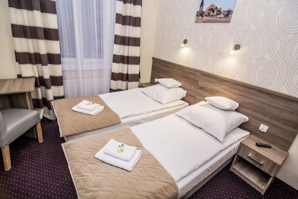 Old Town Luxe Retreat - King Bed - Steps To Main Square * Krakau
