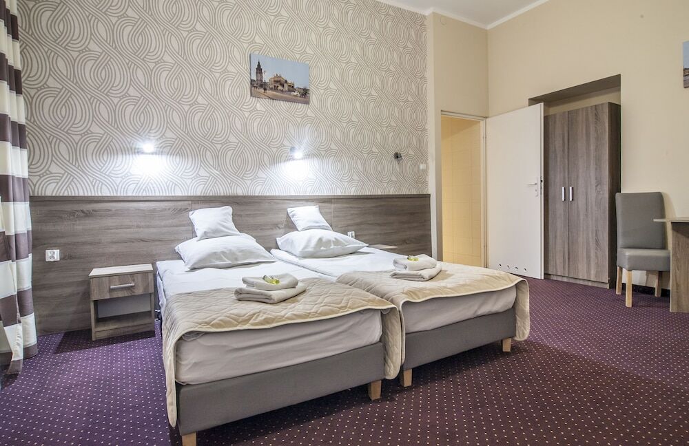 Old Town Luxe Retreat - King Bed - Steps To Main Square * Krakau